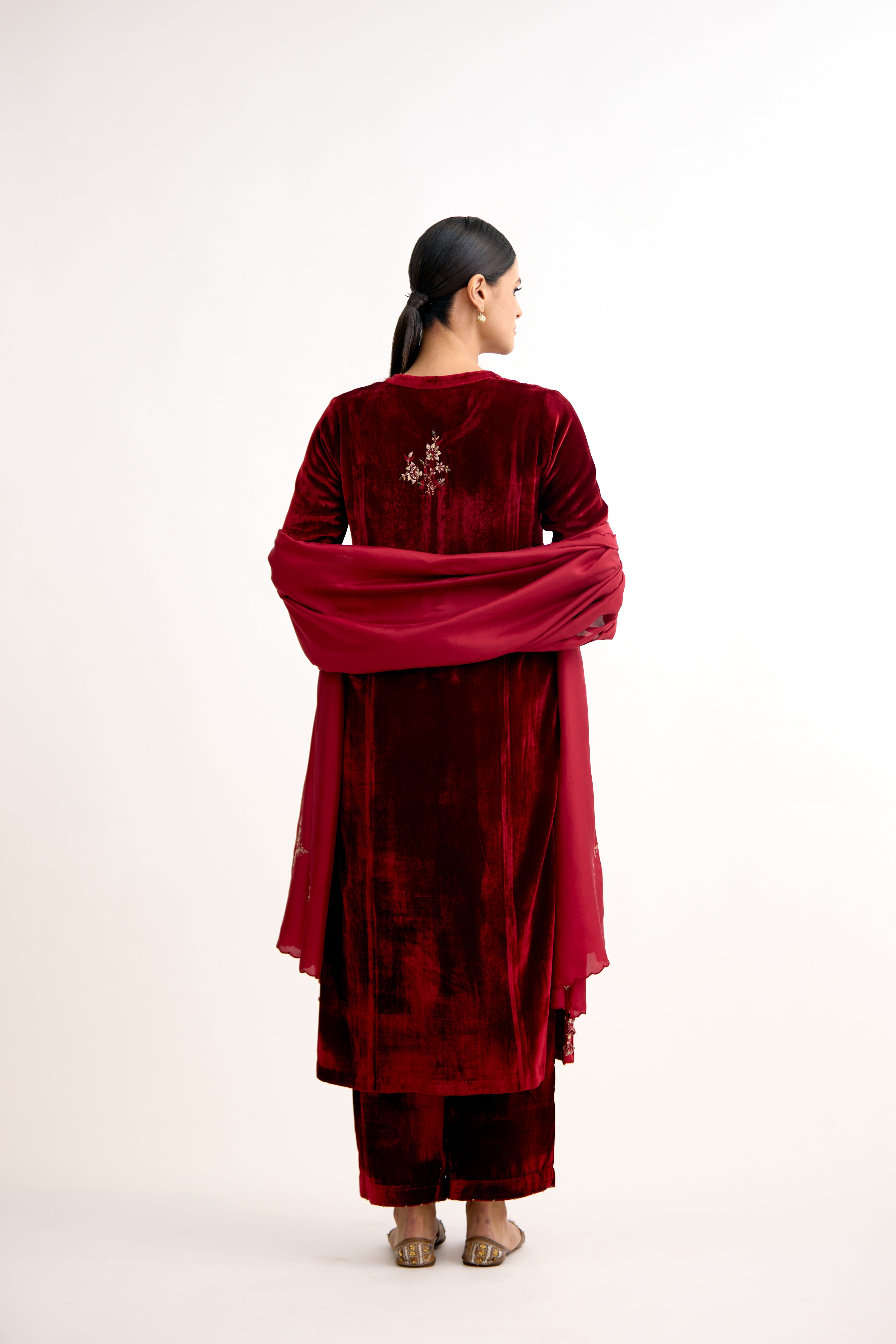 Zarmina Velvet Shahi Suit Set