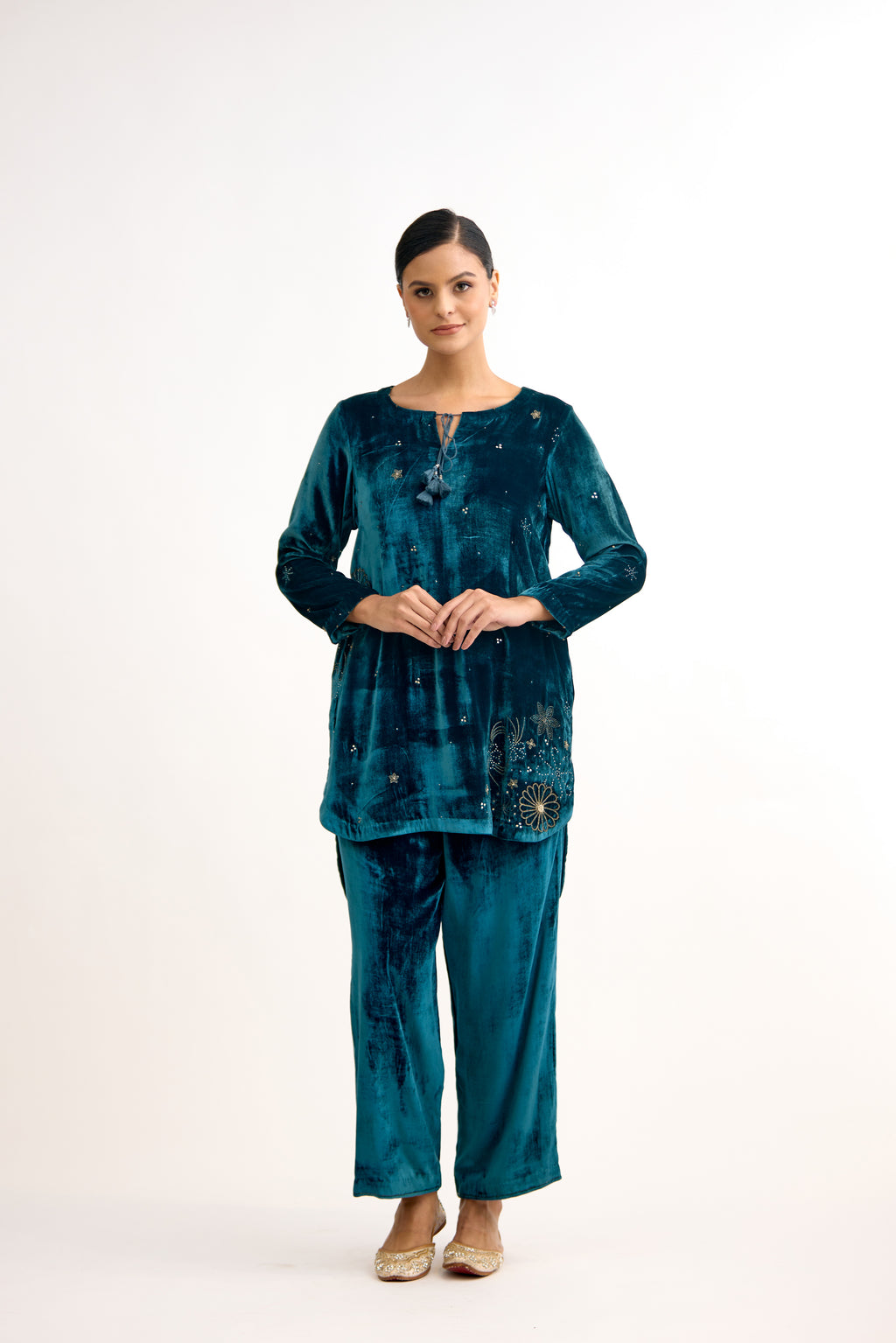 Noor-e-Zardosi Velvet Ensemble Co-Ord Set