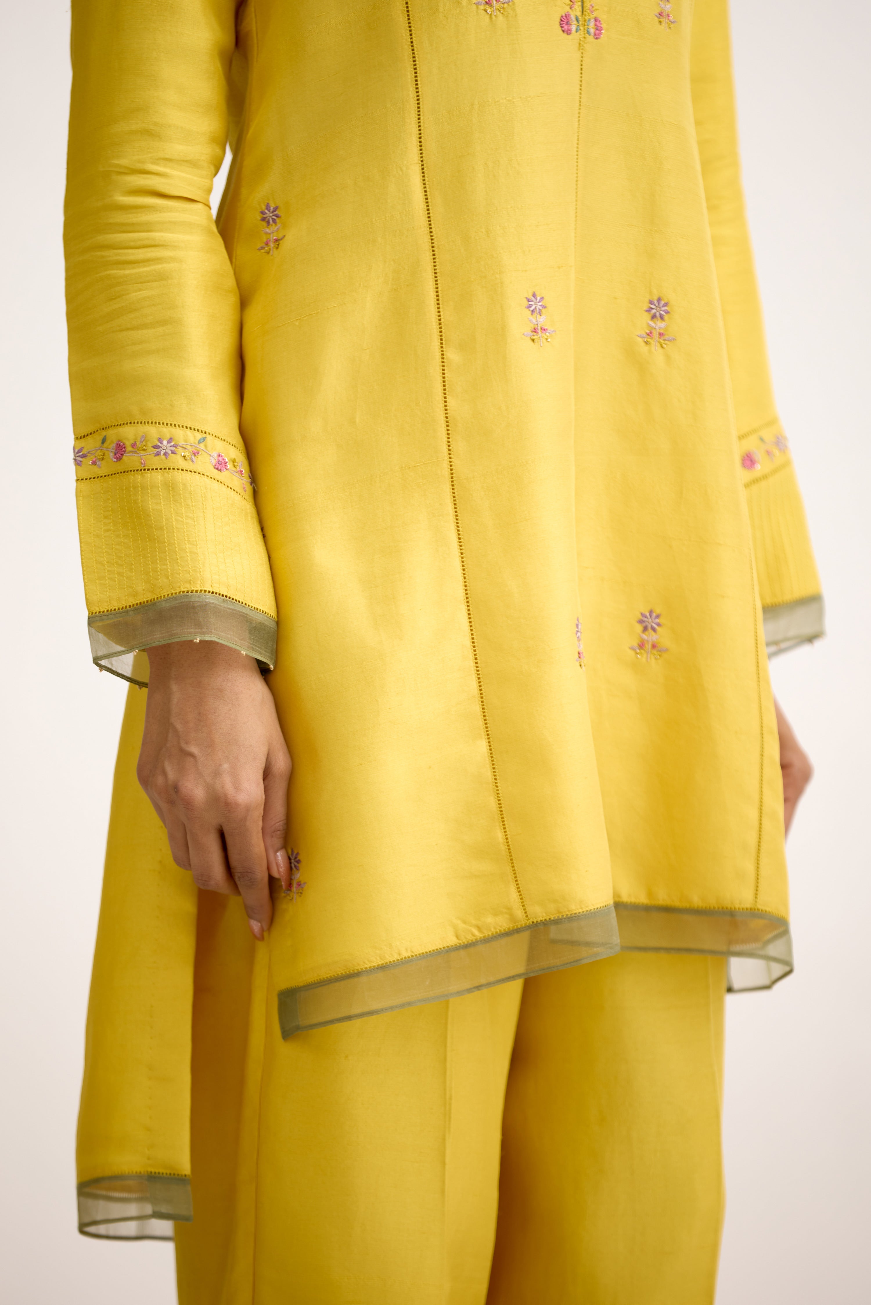 Seher-e-Pastel Regal Thread & Moti Handwork Co-Ord Set