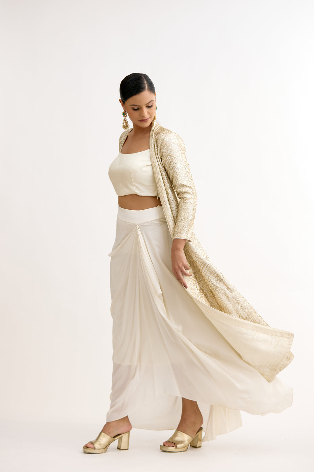 Nazaakat Cutdana & Sequins Handcrafted Indo Western With Cape Set