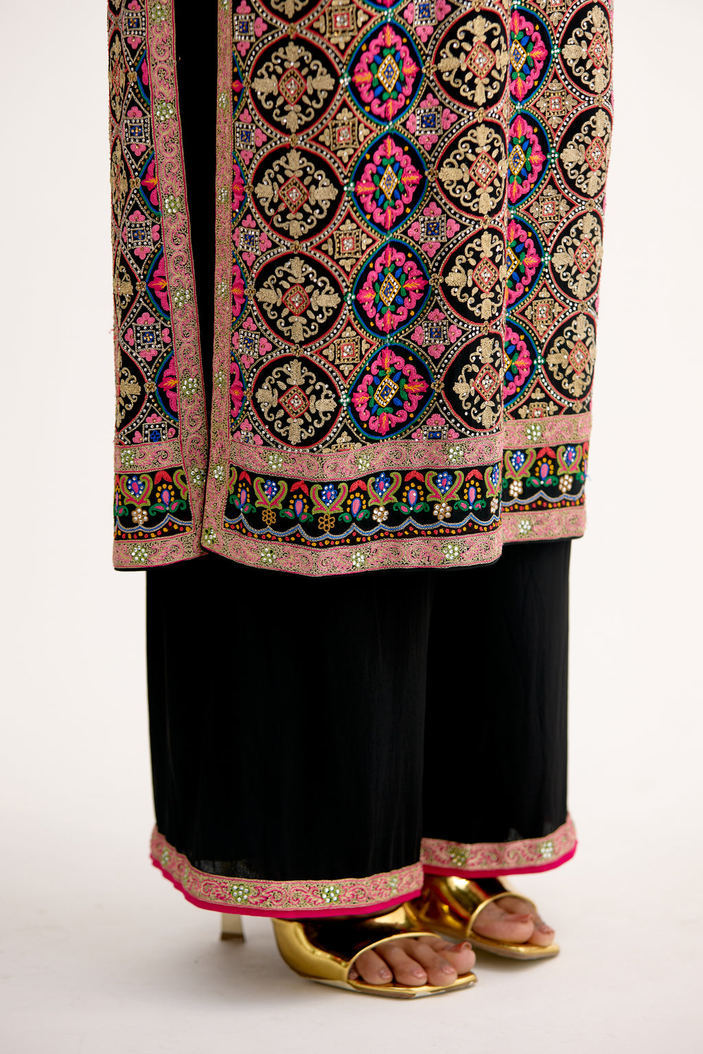 Ziva Crystal Zari Suit Set