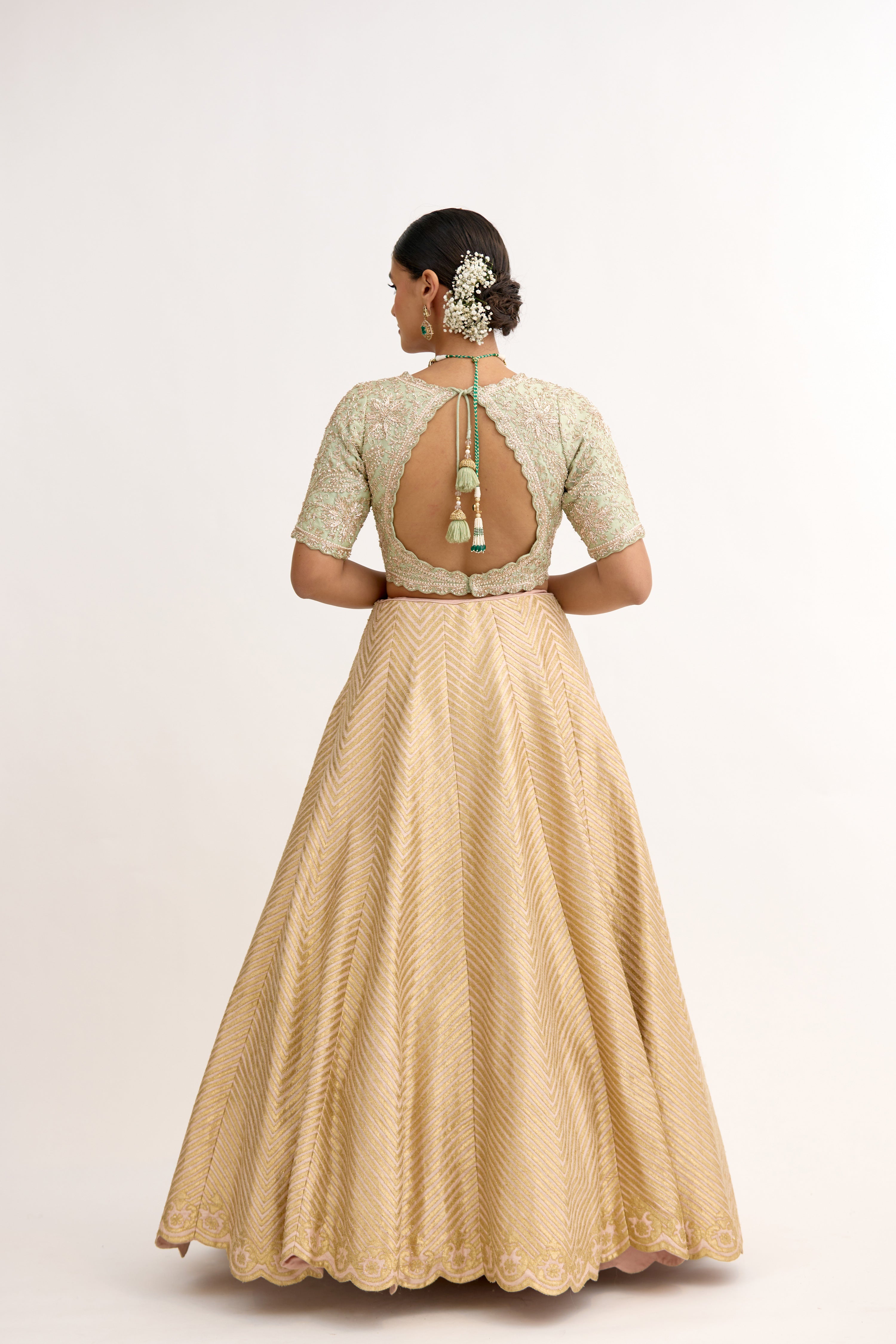 Begum-e-Riwaayat Nakashi Raw Silk Lehenga Set
