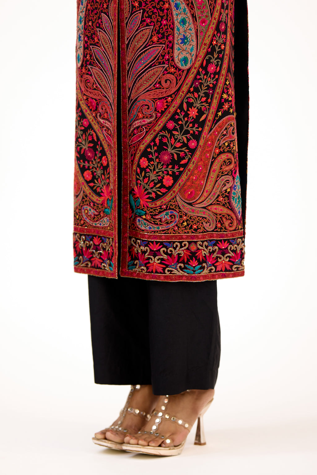 Rang-e-Noor Hand-Embroidered Crystal & Cutdana Georgette Straight Suit Set