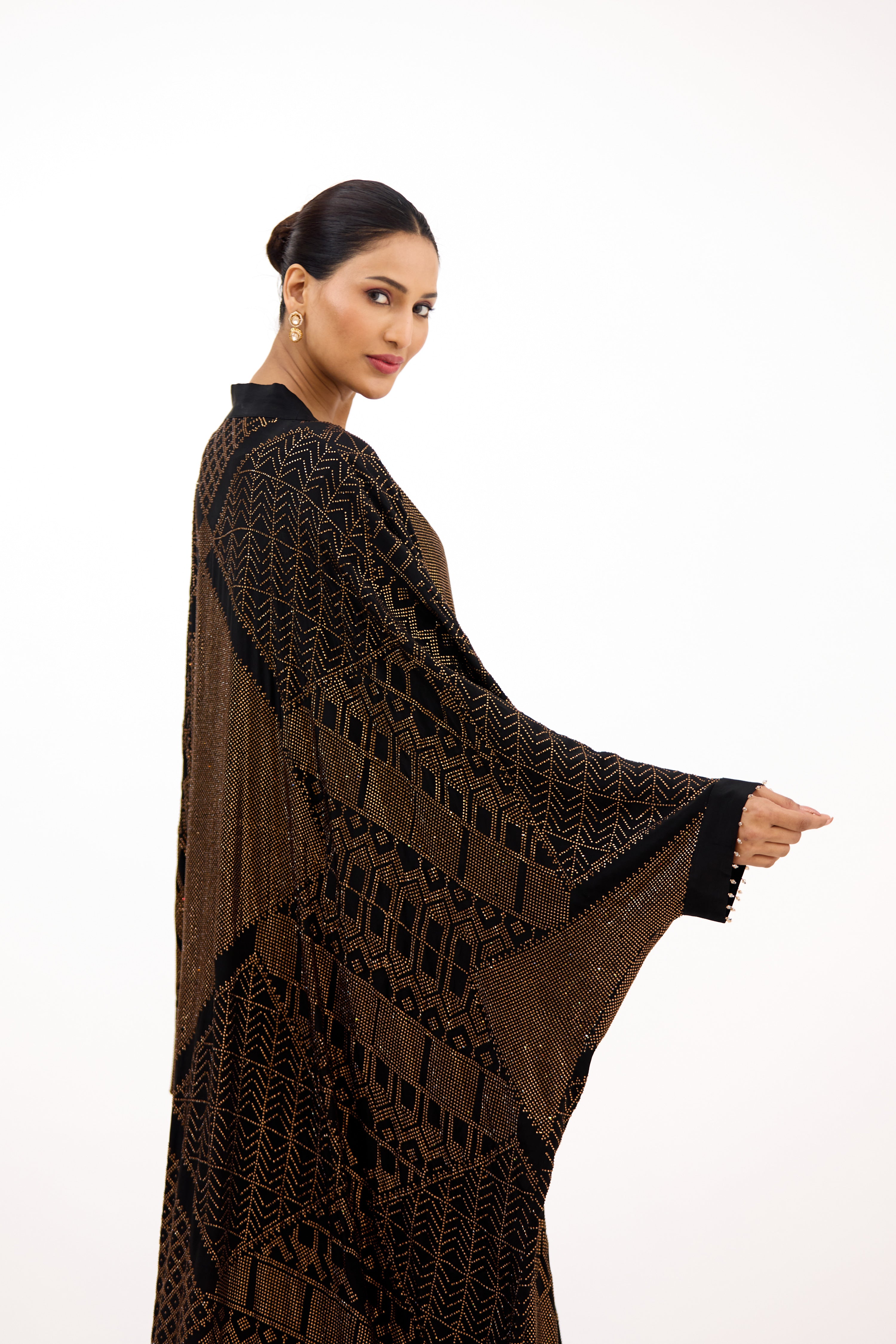 Sahar-E-Zar Golden Crystal Georgette Cape Set