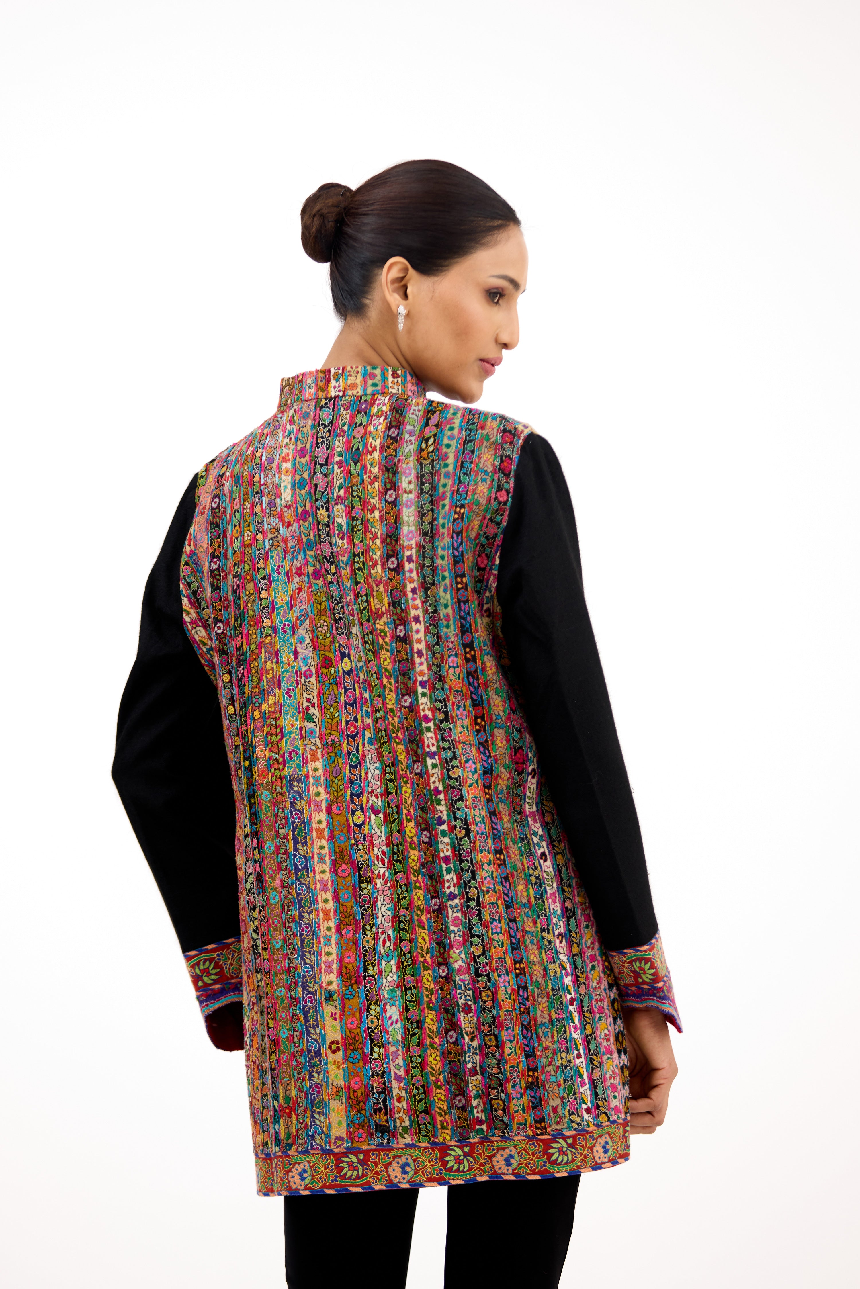 Nawabi Dastaan Antique Border Work Pashmina Jacket