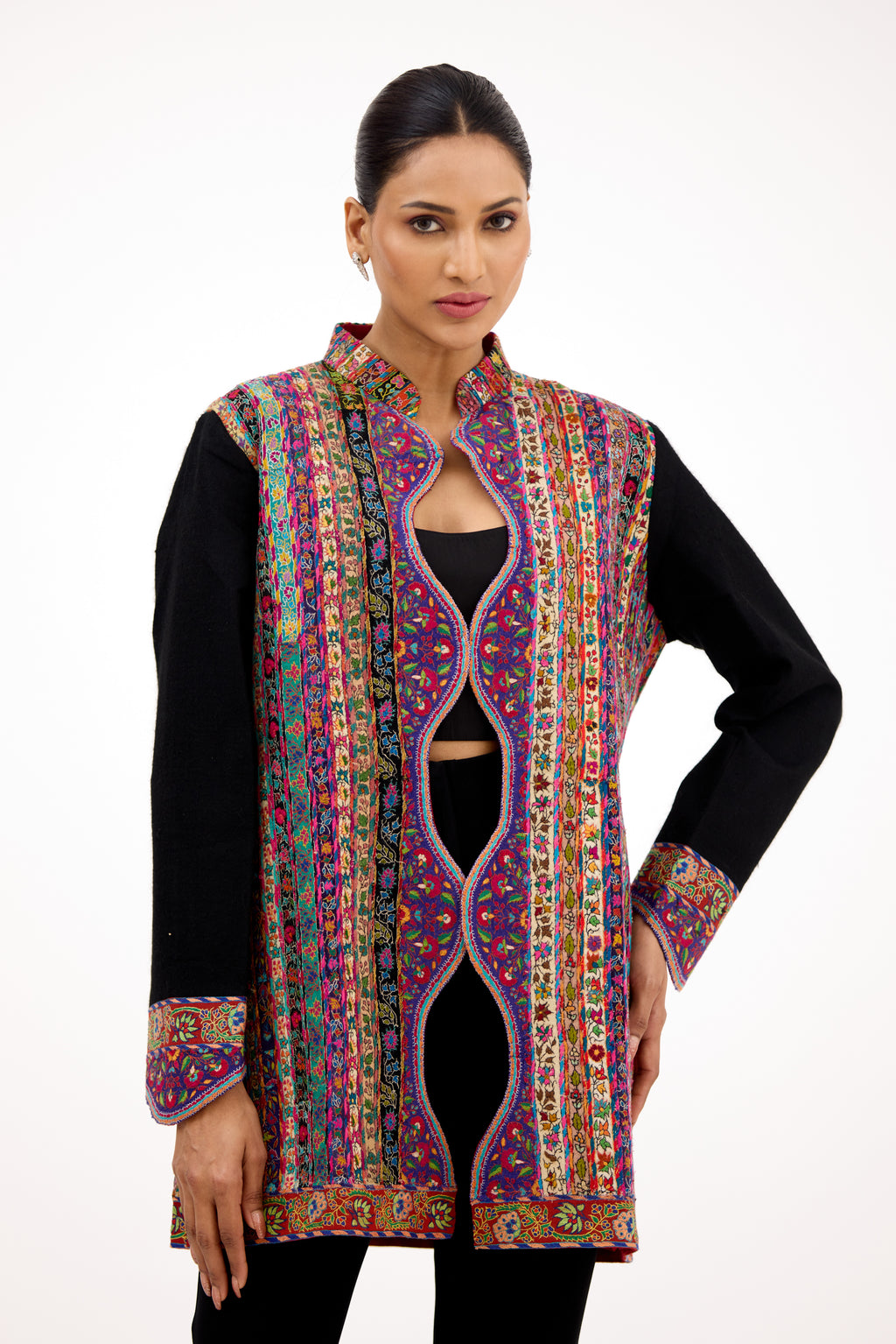 Nawabi Dastaan Antique Border Work Pashmina Jacket