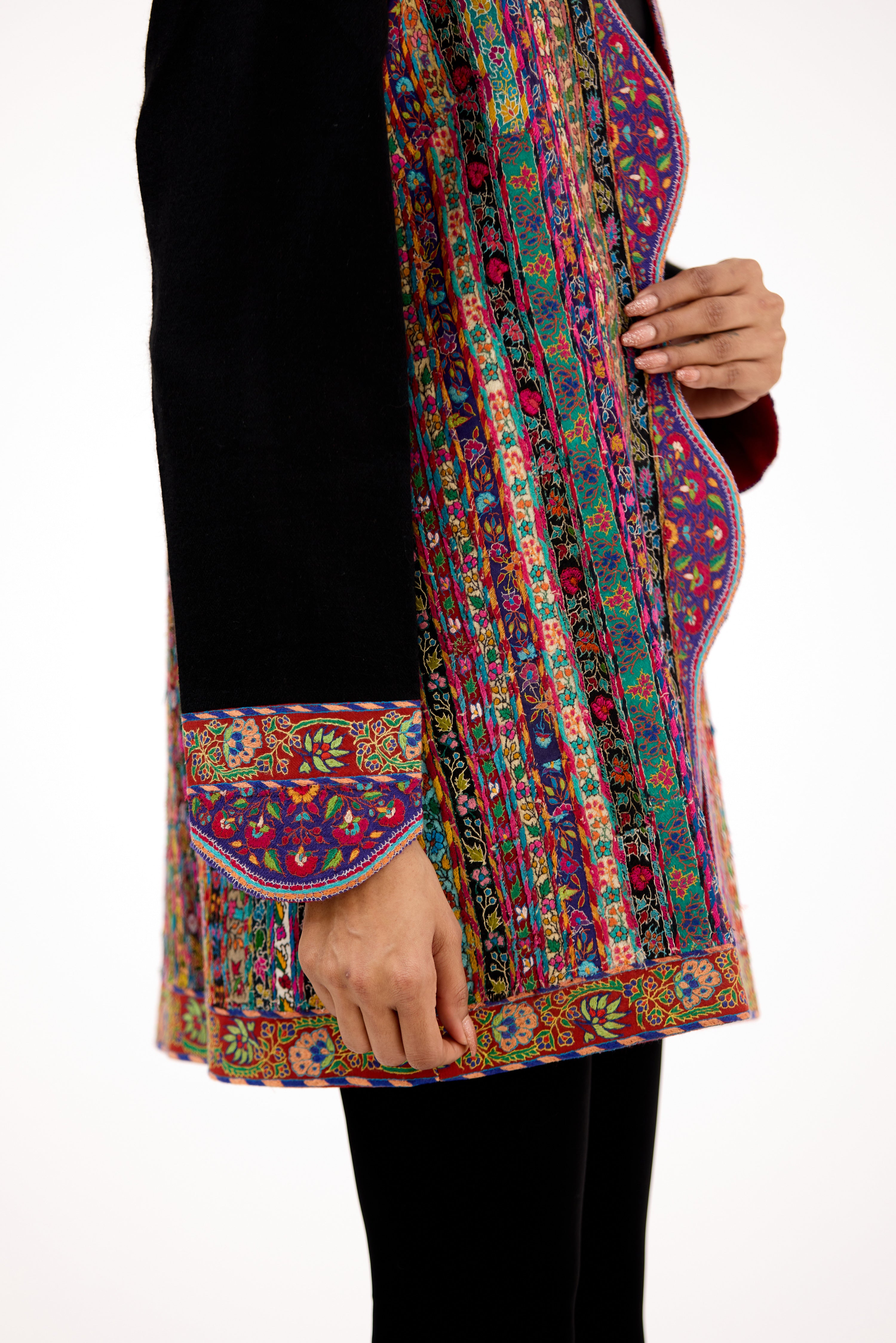 Nawabi Dastaan Antique Border Work Pashmina Jacket