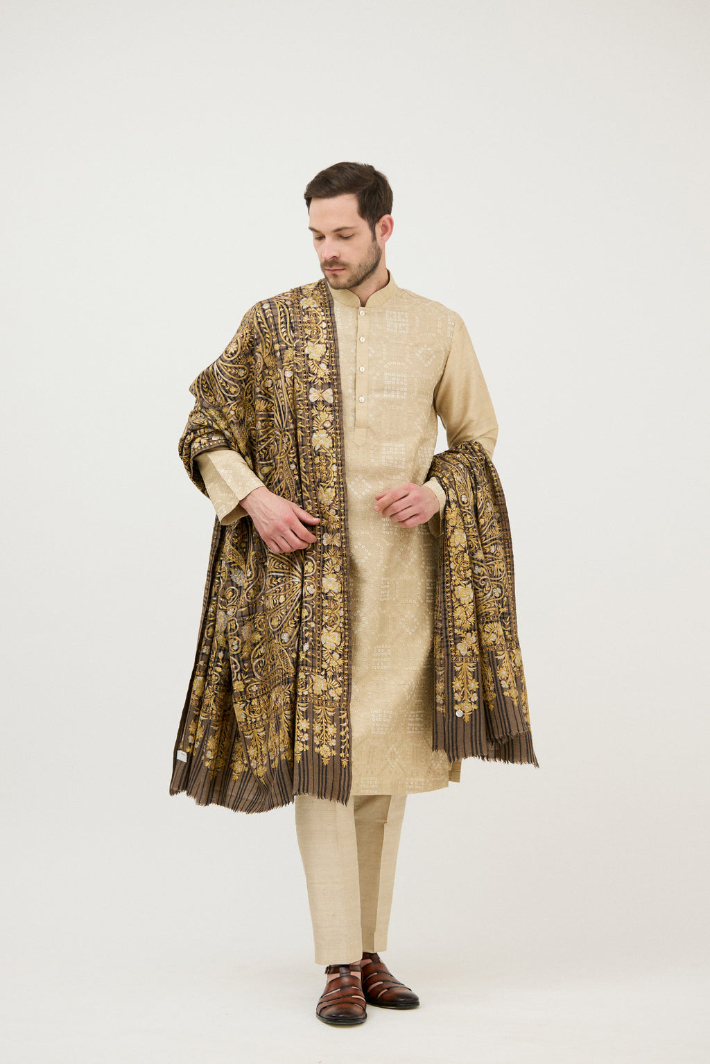 Noor-e-Resham Embroidered Silk Kurta Set