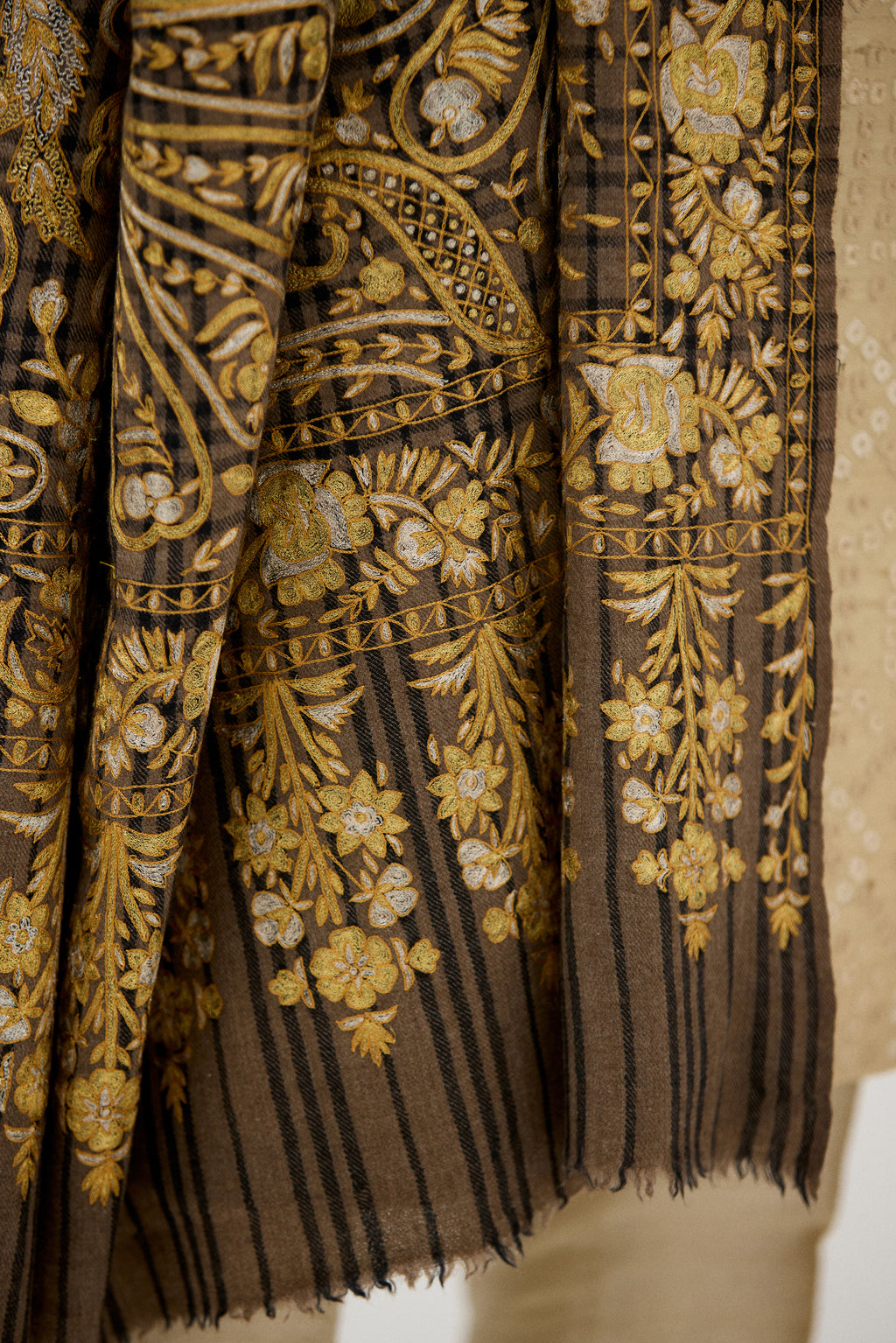 Noor-e-Resham Embroidered Silk Kurta Set