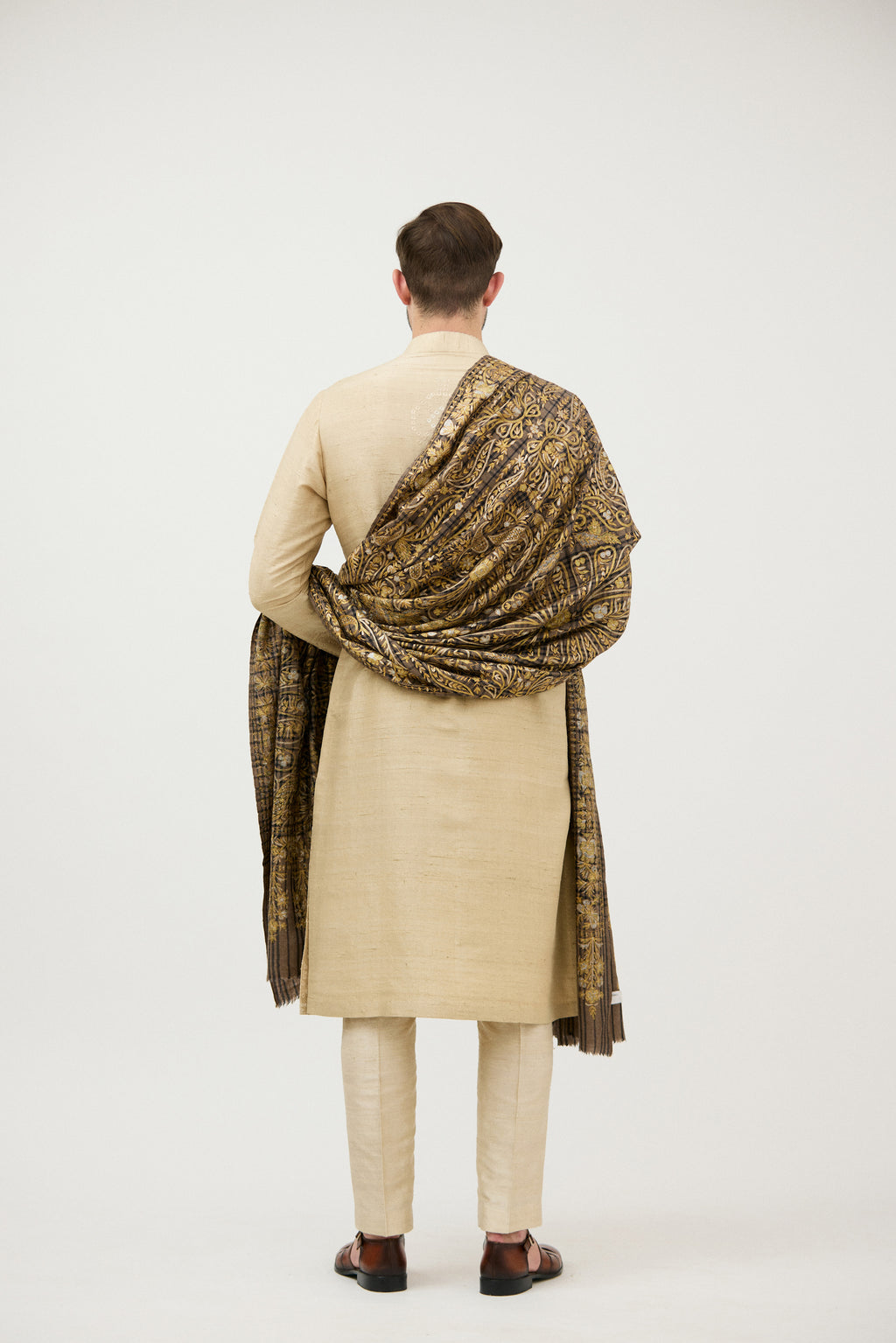 Noor-e-Resham Embroidered Silk Kurta Set