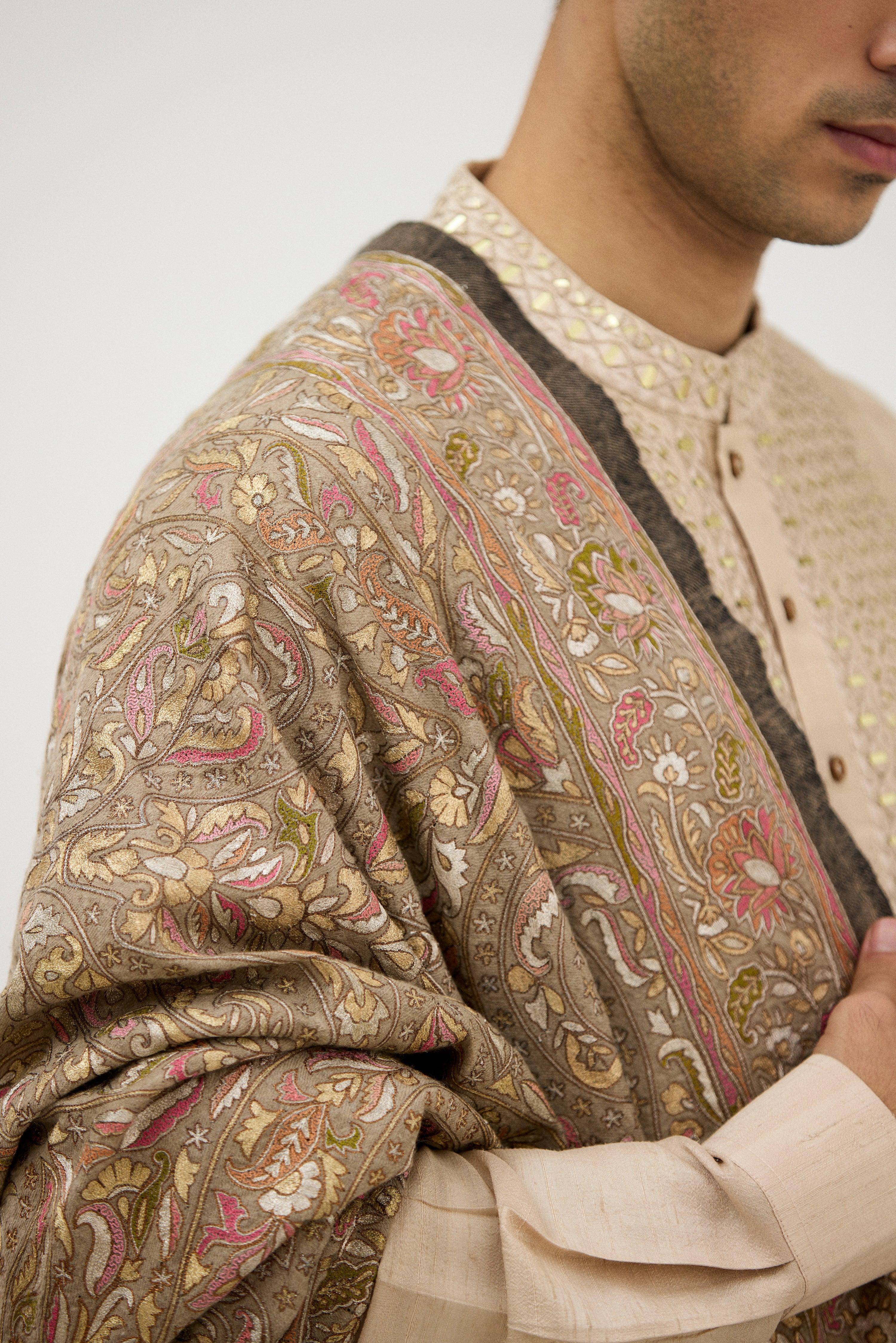 Diwan-e-Khaas Mirror Embroidery Kurta Set