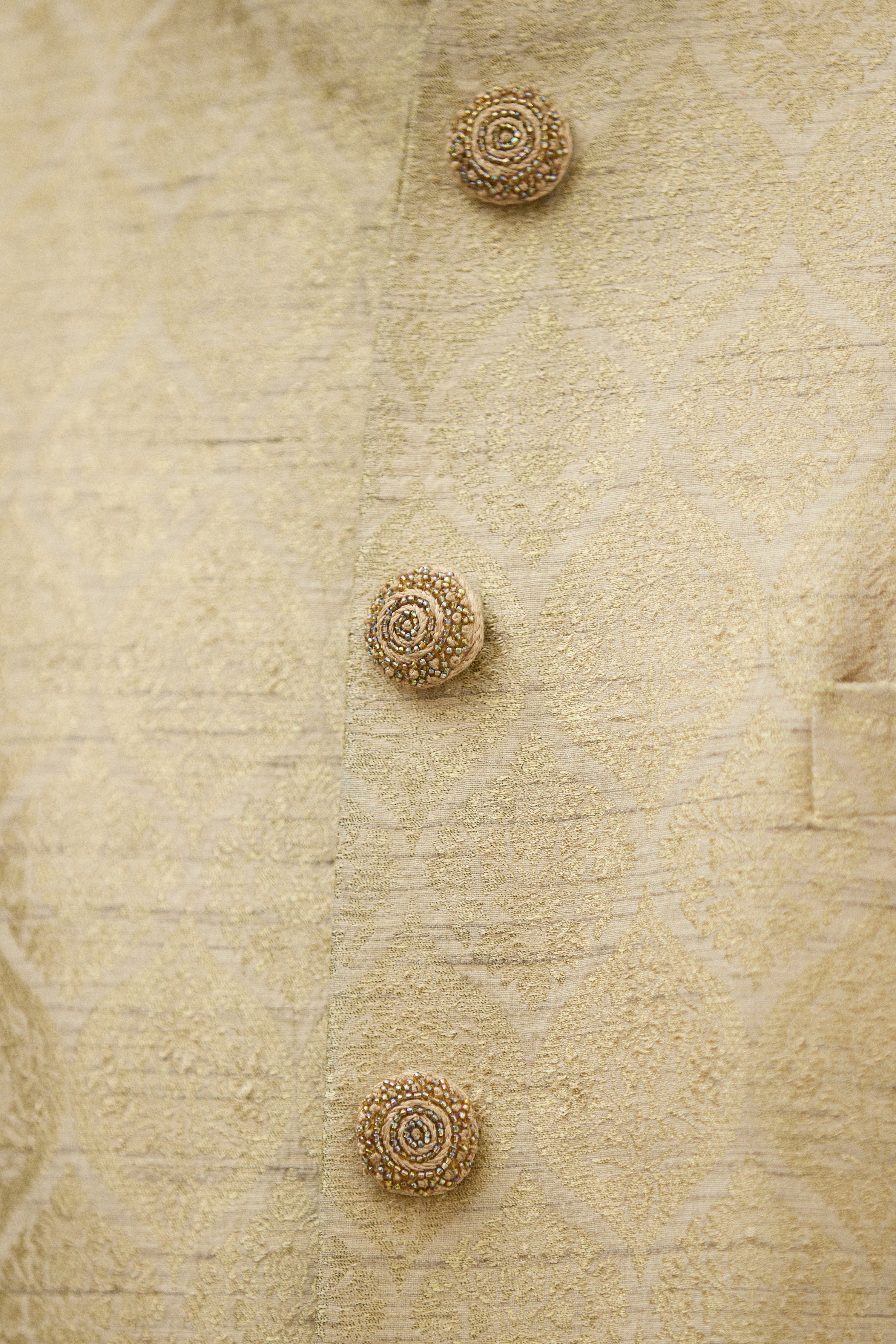 Noor-e-Resham Imperial Sherwani