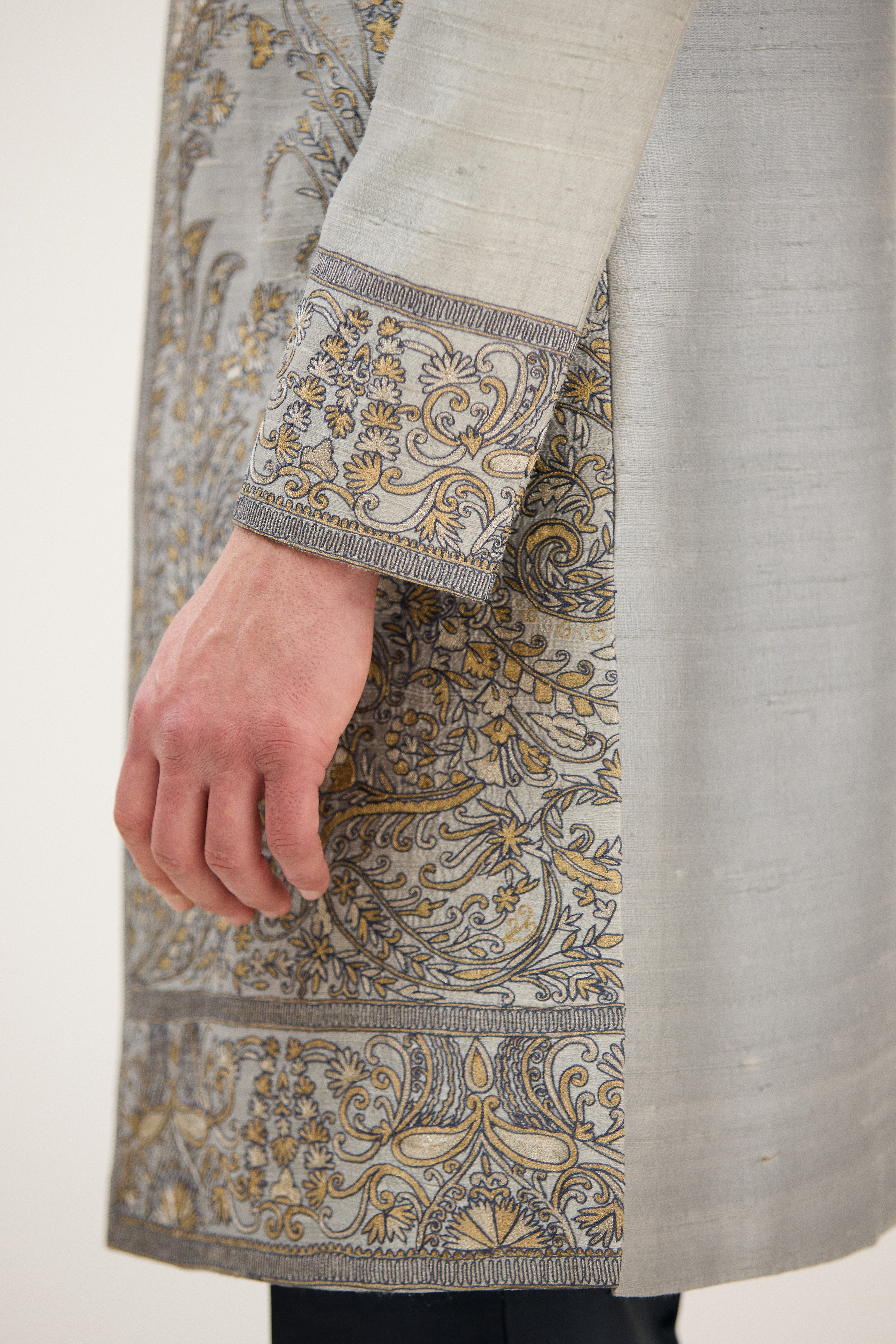 Imperial Zari Signature Sherwani With Kurta Set