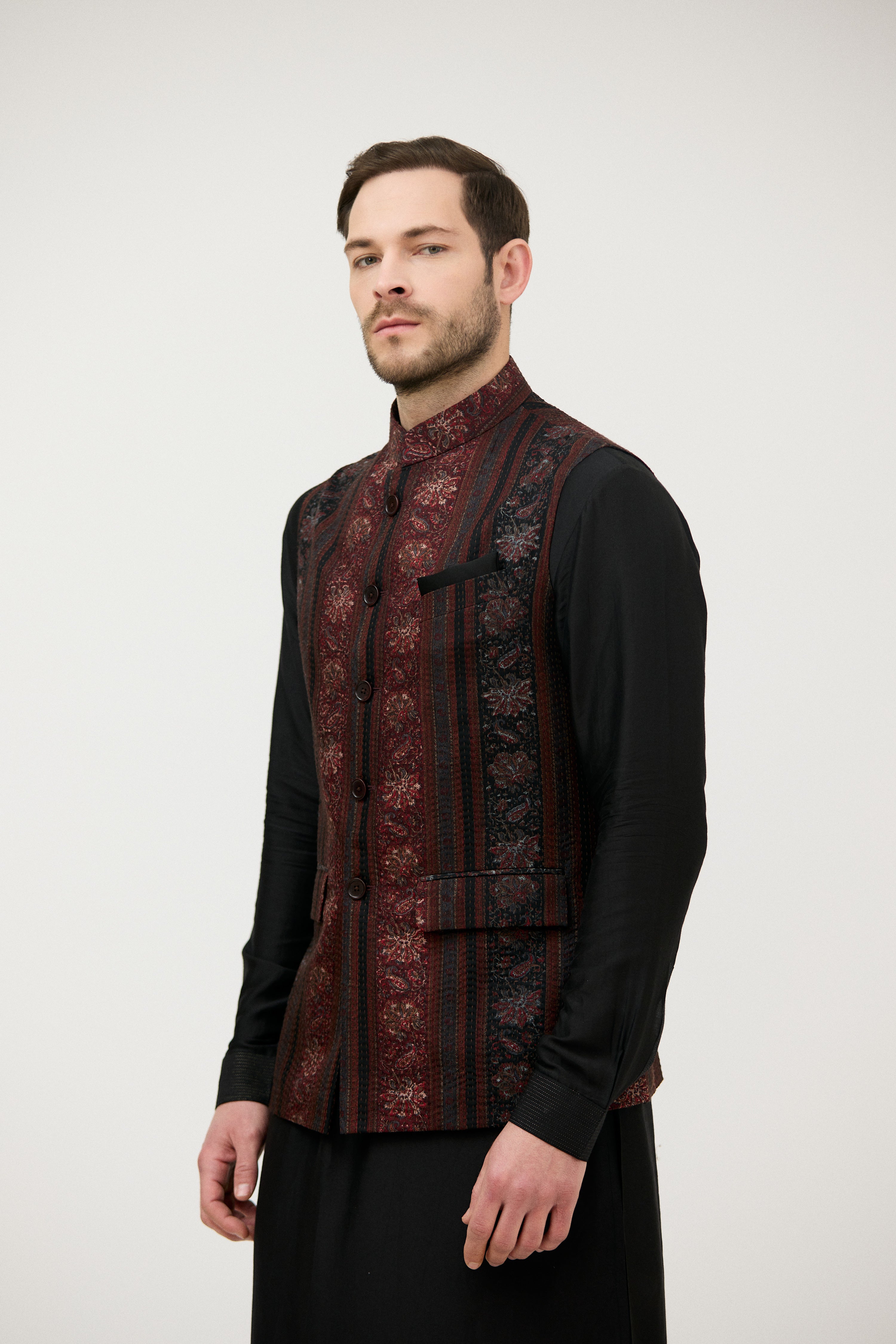 Raatrang Paisley Daghai Nehru Jacket
