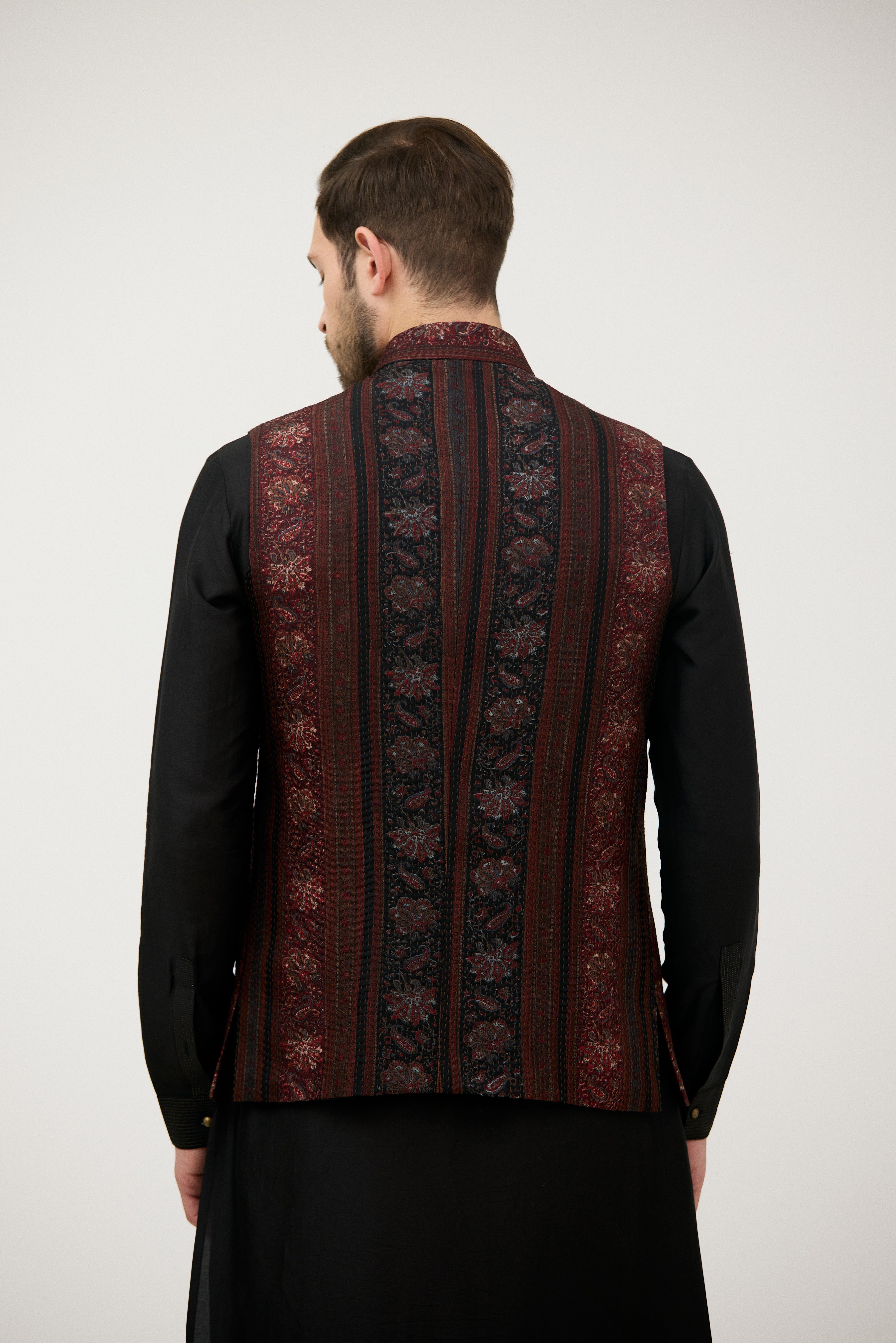 Raatrang Paisley Daghai Nehru Jacket